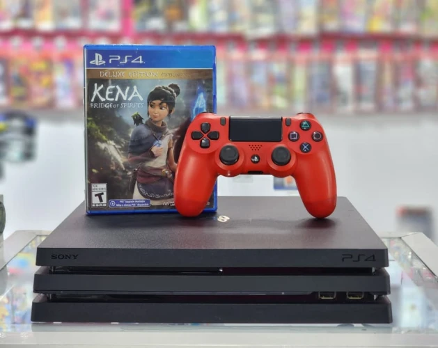 Consola PlayStation 4 Pro PS4 1TB (Usado) Versio: 9.03 (Chipeable) Incluye: Cables, Control y juego Fisico: Kena Bridge Of Spirits
